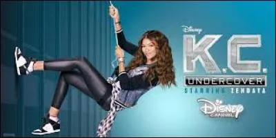 Comment s'appelle Agent K.C. en vrai ?