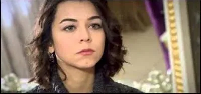 Qui Hafsa aime-t-elle ?