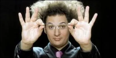 Dans quelle émission de télé Éric Antoine, le magicien fou, est-il souvent invité ?