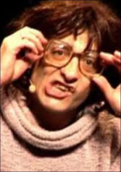 À ses débuts, Éric Massot était un membre des Nous Ç Nous aux côtés de...