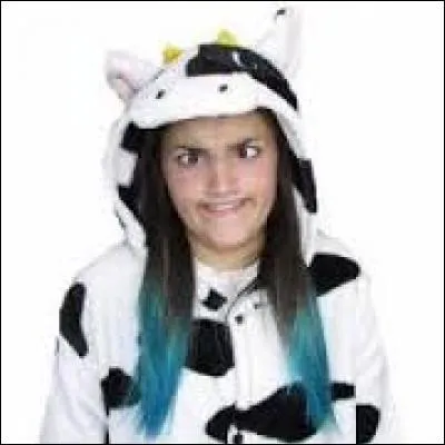 Quelle est cette YouTubeuse ?