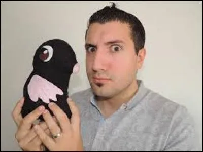 Quel est ce YouTubeur ?