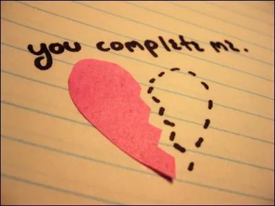 L'amour s'exprime également en chansons. Qui chante les paroles suivantes : "Le ciel bleu sur nous peut s'effondrer, et la terre peut bien s'écrouler, peu m'importe si tu m'aimes, je me fous du monde entier." en 1950 ?