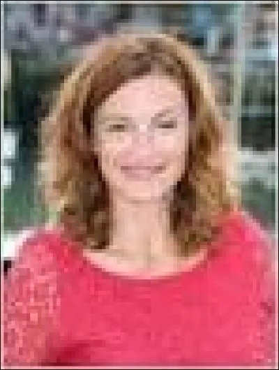 Comment se prénomme la femme d'Alexandre ?