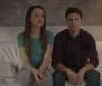 Qu'annoncent Alex et sa petite amie Juliette ?