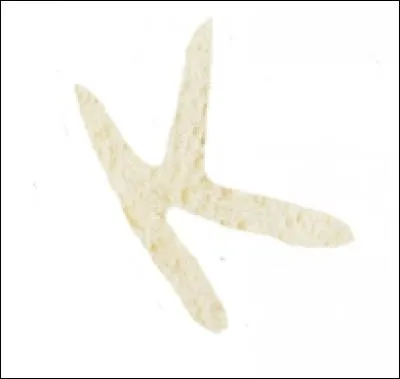 Je sais que c'est pas bien de jouer avec la nourriture, mais je ne peux pas m'empêcher de creuser des drôles de formes dans la mie de pain...