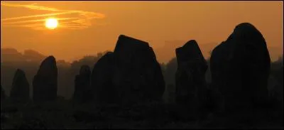 Comment s'appelle le lieu d'où l'on extrait les pierres ?