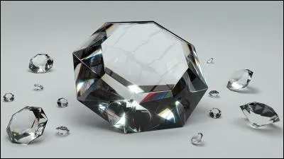 Le diamant, le saphir, le rubis et l'émeraude sont les quatre...