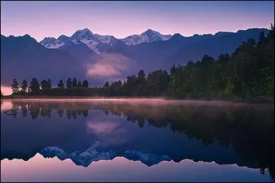 Allez, on change un peu de pays. Il est situé en Nouvelle-Zélande.