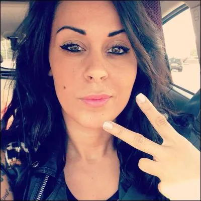 Comment s'appelle la meilleure amie de Shanna dans les Anges 7