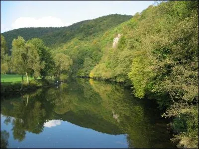 Où coule l'Ourthe ?