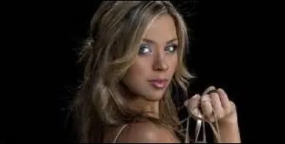 Qui est cette femme ?