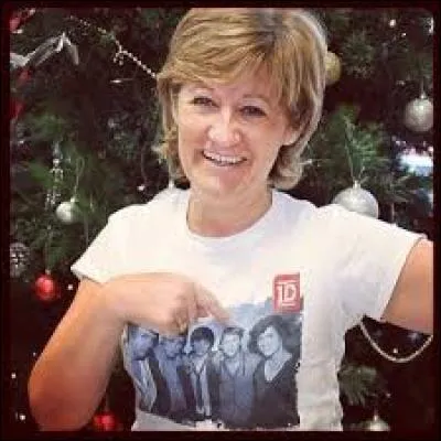 Comment s'appelle sa mère ?