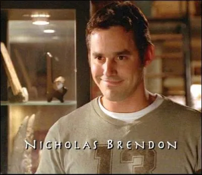 Nicholas Brendon (Alex) a un jumeau dans la vie.