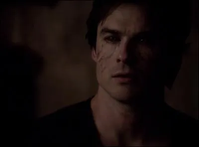 Damon a laissé Enzo à l'Augustine car :