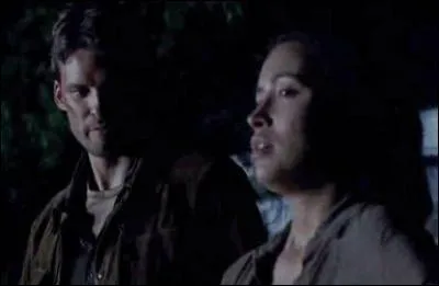 Épisode 5. Spencer vient relever la garde de Rosita mais de qui a-t-il pris le tour ?