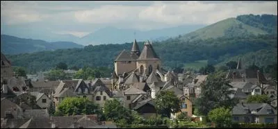 Colette écrivit sa rencontre avec le vin blanc portant le même nom : « Je fis, adolescente, la rencontre d'un prince enflammé, impérieux, traître comme tous les grands séducteurs ». Je suis :