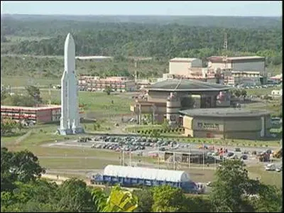 Autrefois connue pour mon bagne, je suis actuellement surtout réputée pour abriter le Centre spatial guyanais. Je suis :