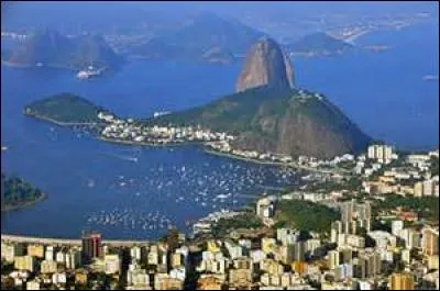 Dans laquelle de ces villes du Brésil peut-on visiter le Pain de Sucre ?