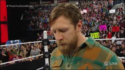 Quel titre Daniel Bryan a-t-il dû rendre avant de prendre sa retraite ?