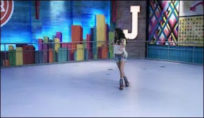 Comment s'appelle la piste de patinage où va Luna ?