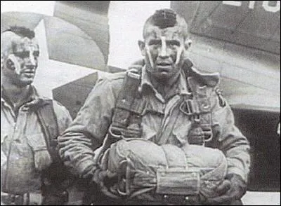 Le film "Les Douze Salopards" s'est inspiré des soldats visibles sur la photo. Qui étaient-ils ?