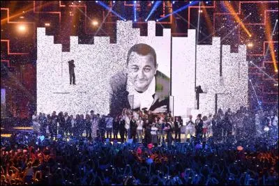 En 2016, les Enfoirés chantent "Liberté", inspiré du poème de Paul Eluard du même nom. A quel chanteur doit-on cette version chantée ?