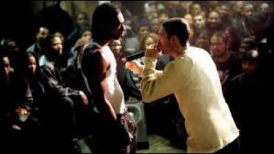De quel rappeur le film "8 Mile" retrace-t-il la vie ?