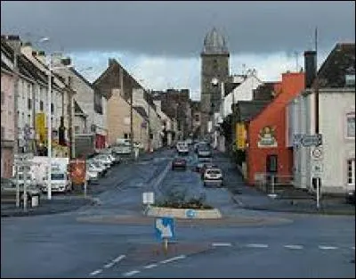 Je vous emm&egrave;ne dans les C&ocirc;tes-d'Armor, &agrave; Loud&eacute;ac. Nous sommes en r&eacute;gion ...