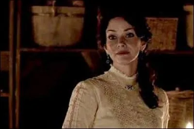 De quoi est morte la mère des Salvatore ?