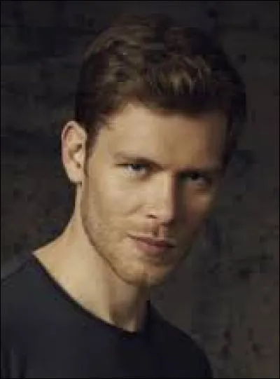 Pour quelle fille Klaus a-t-il eu un coup de coeur ?