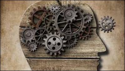 Déesse de la guerre, de la pensée, des armes et de la sagesse, voici :