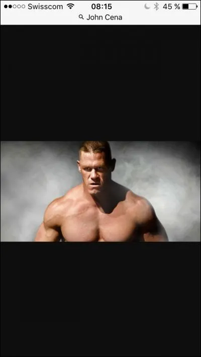 Combien pèse John Cena ?