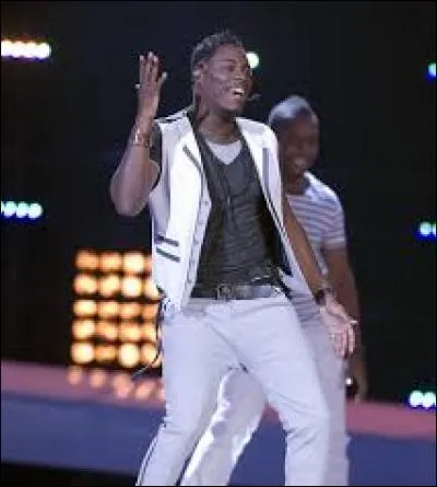 Qui a représenté la France en 2010 avec sa chanson "Allez Ola Olé" ?