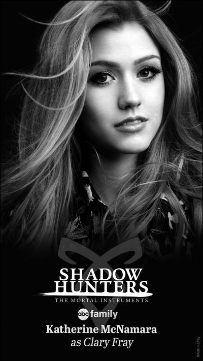 Quel âge a Clary lorsque qu'elle apprend qu'elle est une Shadowhunter ?... ans.