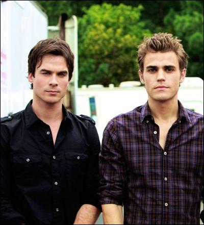 En quelle année les frères Salvatore ont-ils été transformés en vampires ?