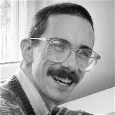 À quelle bande dessinée associez-vous Bill Watterson ?