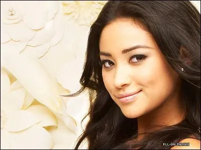 Quel est le vrai nom d'Emily ?