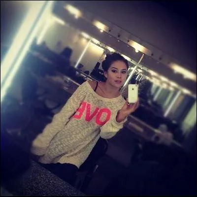 Pourquoi ses parents voulaient-ils la mordre ?