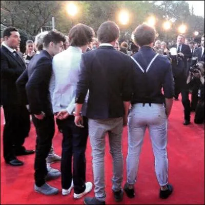 Qui sont ses meilleurs amis dans le groupe ?