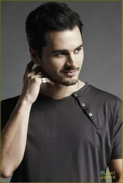 Comment se nomme l'enfant de Michael Malarkey ?