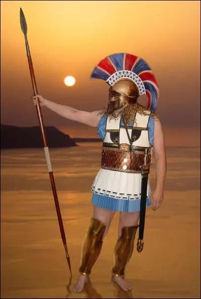 Fils d'Achille, il vengea la mort de son père très violemment lors de la prise de Troie en tuant sous les yeux du roi Priam son fils Polîtes puis le roi lui-même sans égard pour son grand âge, précipita du haut des remparts le fils d'Andromaque, le jeune Astyanax. Qui est-il ?