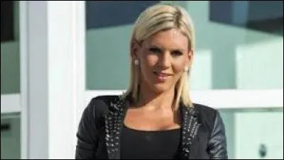 Quel est l'objectif professionnel d'Amélie ?