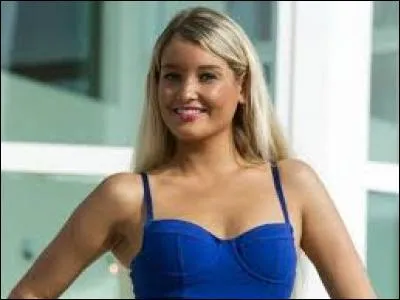 Quel est l'objectif professionnel d'Aurélie ?