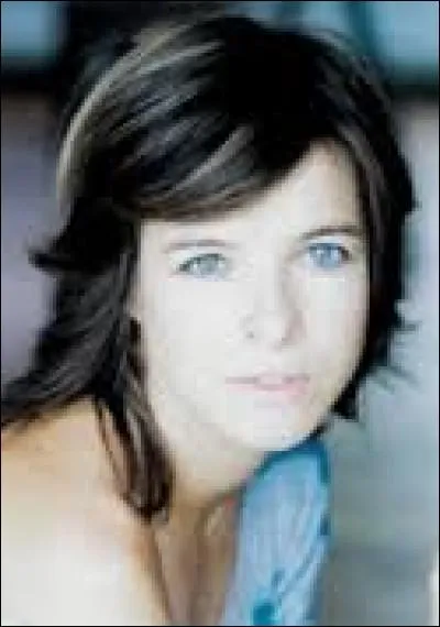 Dans la série télévisée « Famille d'accueil », avec qui Juliette a-t-elle longtemps partagé sa vie ?