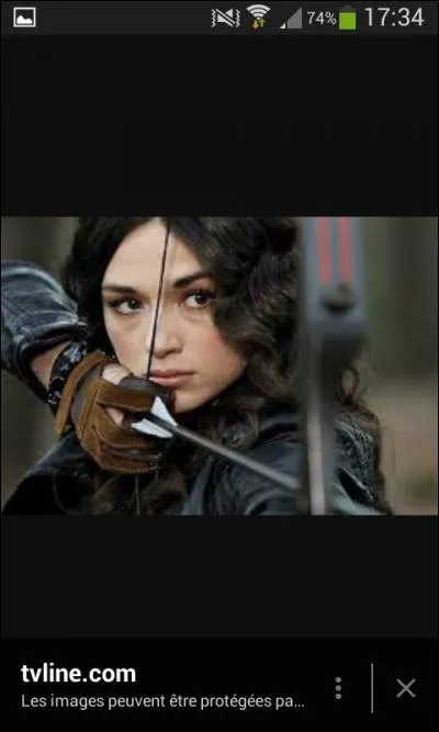 De quelle arme Allison se sert-elle pour se défendre ?