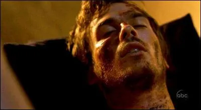 A cause de qui meurt Boone ?