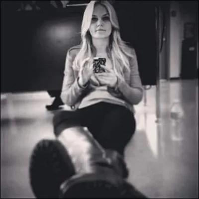 Elle a un compte youtube.