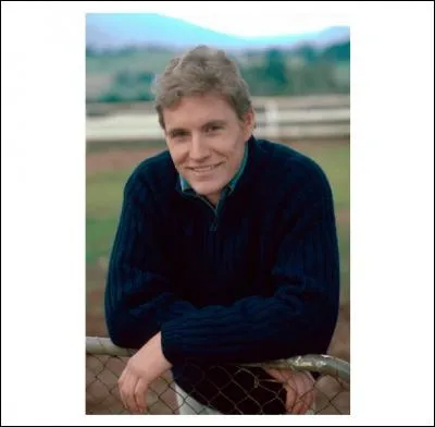 Quel est le pr&eacute;nom du fils de Mme Reg ?