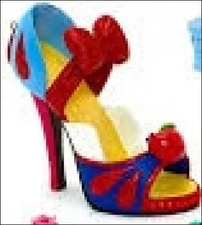 A qui est cette chaussure ?